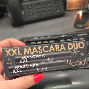 Rodial XXL Mascara Duo in Black and Gold